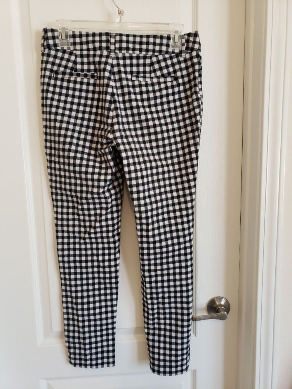 Faded Glory black and white, gingham print ankle, cropped pants, size 4